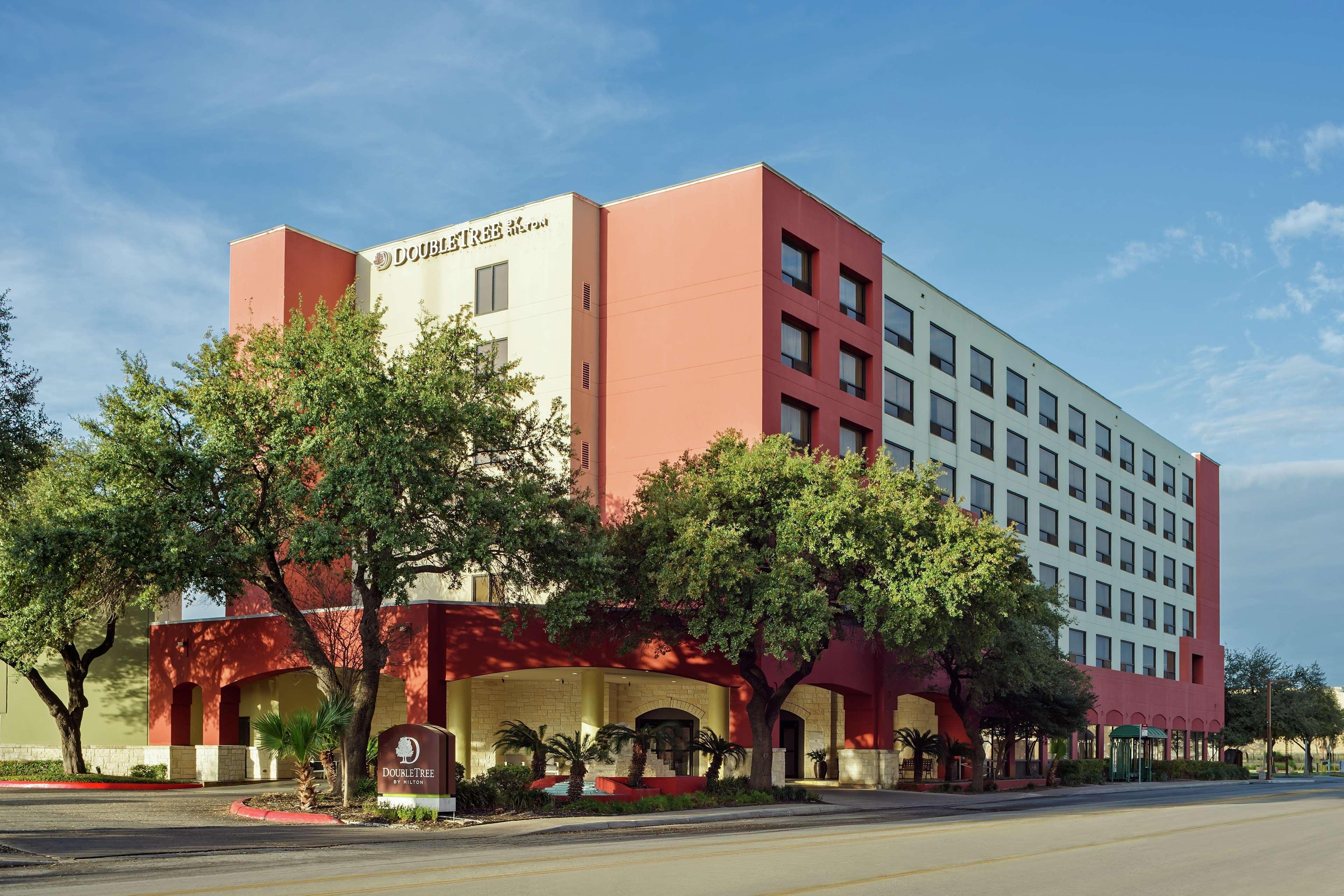 Doubletree By Hilton San Antonio Downtown Hotel Exterior photo