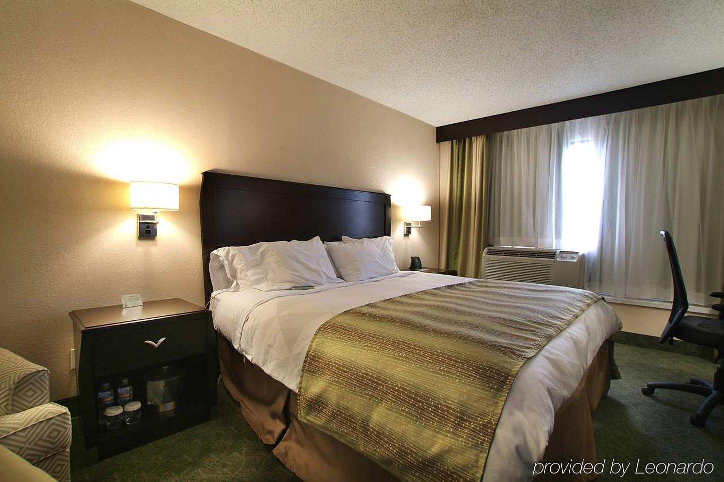 Doubletree By Hilton San Antonio Downtown Hotel Room photo